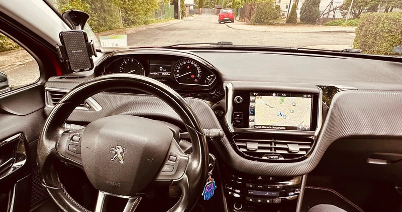 Peugeot 208 cena 37500 przebieg: 67000, rok produkcji 2015 z Kraków małe 92